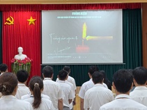 BỆNH VIỆN NHÂN ÁI TỔ CHỨC TUYÊN TRUYỀN THÔNG ĐIỆP VÀ TƯỞNG NIỆM CÁC NẠN NHÂN TỬ VONG DO TAI NẠN GIAO THÔNG TẠI VIỆT NAM.